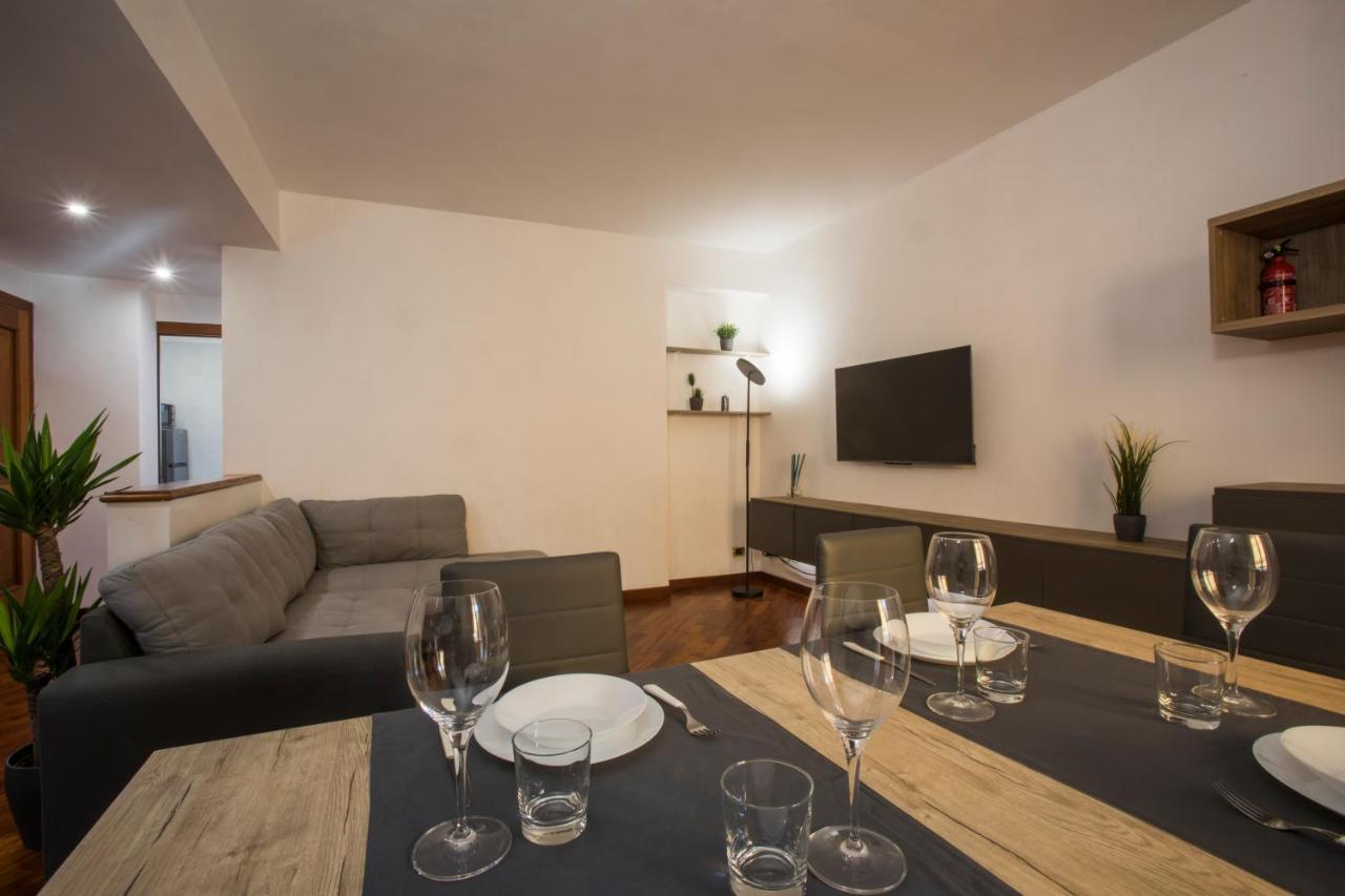 Appartamento Moderno Metro B San Paolo Рим Екстер'єр фото