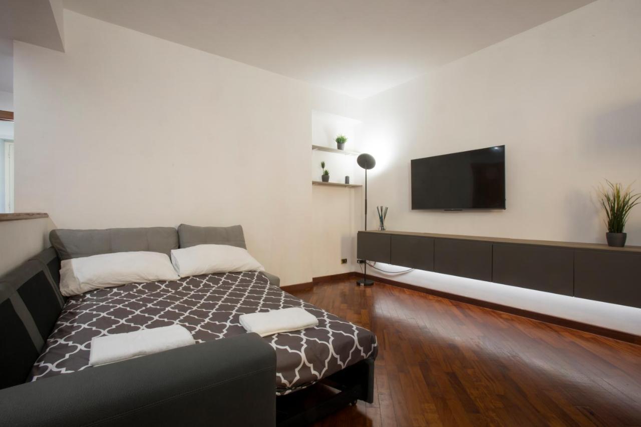 Appartamento Moderno Metro B San Paolo Рим Екстер'єр фото